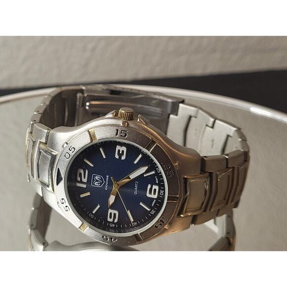 DODGE AUTOMAKER STAINLESS STEEL MEN\'S WATCH HEAVY RUNS main image 8
